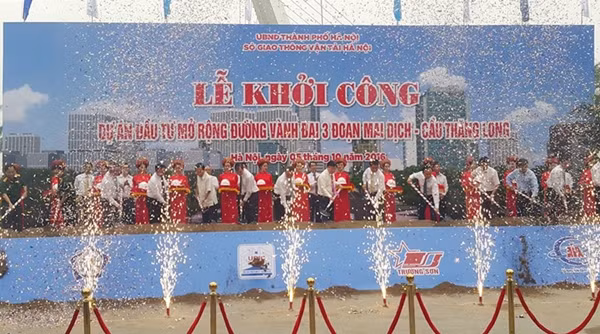 Dự án mở rộng đường Vành đai 3 Hà Nội được khởi công vào sáng 5/10.