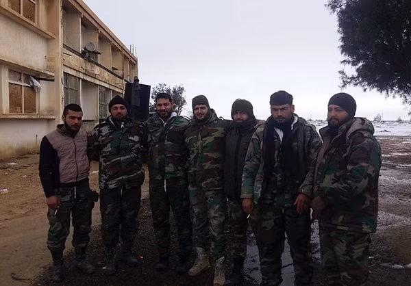 Cho tới thời điểm này, binh sĩ Quân đội Syria và các lực lượng dân quân ủng hộ vẫn nắm quyền kiểm soát T4 nhưng tình hình hết sức nguy kịch. Nguồn ảnh: Fars