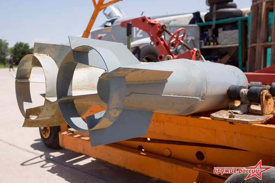 Những quả bom như thế này đang được Không quân Nga sử dụng cho cuộc chiến chống khủng bố IS ở Syria. Nguồn ảnh: Arms-Expo