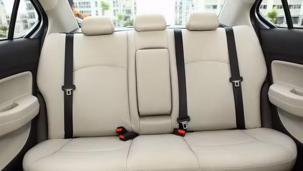 Mitsubishi Attrage: Hấp dẫn từ bên trong ảnh 11