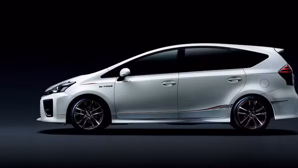 Mark X, Harrier và Prius sửa soạn cho Tokyo Auto Salon 2015 ảnh 16