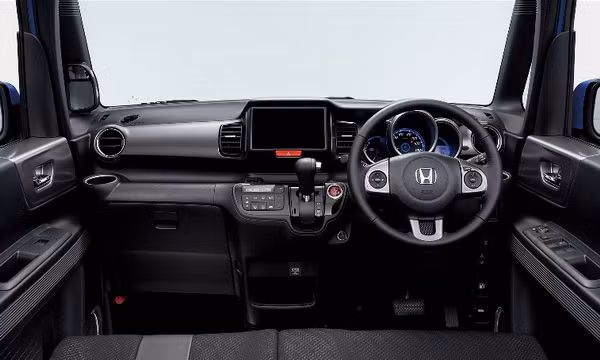 Honda ra mắt “xế hộp” N-BOX SLASH ảnh 2