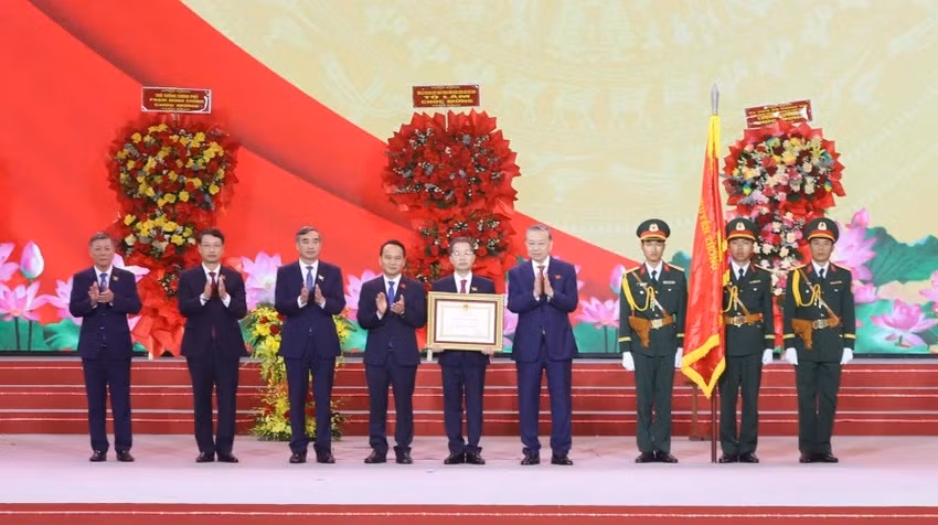 Tổng Bí thư Tô Lâm: Đà Nẵng đã tạo nên kỳ tích sông Hàn của Việt Nam - Hình 3 Tong Bi thu To Lam: Da Nang da tao nen ky tich song Han cua Viet Nam-Hinh-3