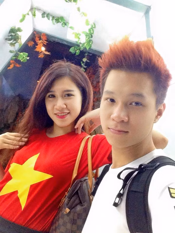Điều đặc biệt thú vị ở cặp đôi đến từ Hải Phòng Hồng Trường - Minh Tâm là "chàng" lại có cân nặng và chiều cao đều thua kém "nàng". Được biết Hồng Trường có dáng người nhỏ con, thấp hơn vợ sắp cưới Minh Tâm 4cm và vốn bị huyết áp thấp nên thường bị xuống sức rất nhanh.