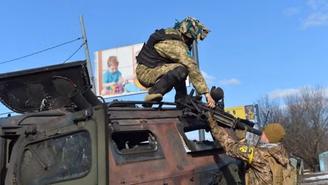 Điều đáng chú ý là vào tuần trước, Tổng thống Ukraine Volodymyr Zelensky đã tuyên bố quân đội Ukraine sẽ phát động một cuộc phản công để đánh bật quân đội Nga, chứ không chỉ giới hạn trong các hoạt động phòng thủ.