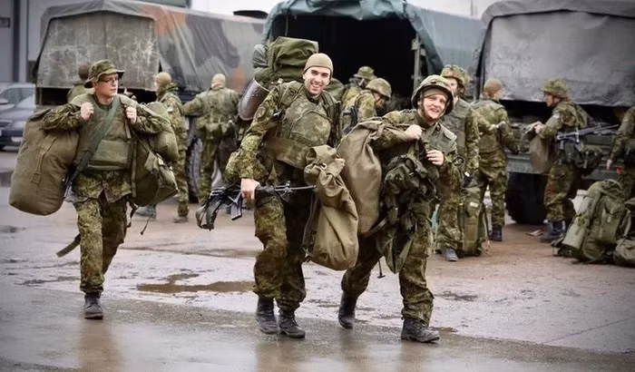 Trước sự gia tăng áp lực quân sự của Nga trong và xung quanh Ukraine, các nước Baltic đã quyết định đáp ứng các nhu cầu của Ukraine và cung cấp thêm hỗ trợ liên quan đến quốc phòng. Viện trợ này sẽ nâng cao hơn nữa khả năng của Ukraine trong việc bảo vệ lãnh thổ và dân số của mình trong trường hợp có thể xảy ra xung đột với Nga.