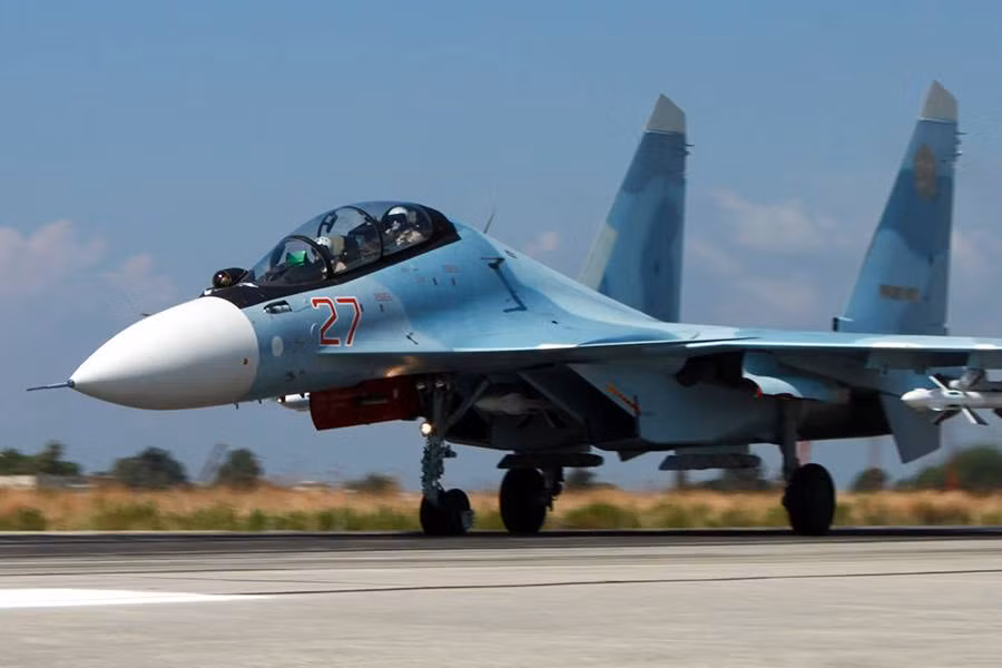 Căn cứ Millerovo nằm cách biên giới Ukraine chưa đầy 35km, căn cứ này cũng từng là nơi hỗ trợ cho các máy bay chiến đấu Nga tham gia vào cuộc giao tranh ở Donbass vào năm 2014.