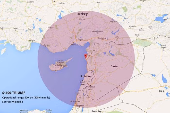 S-400 có thể hạ mục tiêu như máy bay ở độ cao 27 km cũng như các mục tiêu bay thấp cách mặt đất chỉ 5 đến10 m, đây là điều mà không 1 hệ thống tên lửa phòng không cùng thời của bất cứ quốc gia nào có thể thực hiện được.