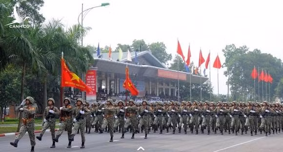 Đặc công là binh chủng chiến đấu đặc biệt tinh nhuệ của Quân đội nhân dân Việt Nam, do Bộ Tổng tham mưu Quân đội nhân dân Việt Nam trực tiếp quản lý và chỉ đạo.