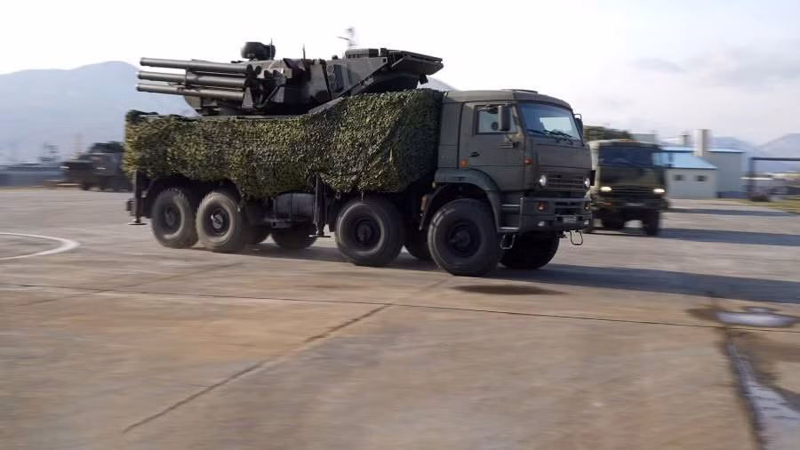 Nóng: Nga chuyển gấp trong đêm một tiểu đoàn “Pantsir-S” đến Belarus Nong: Nga chuyen gap trong dem mot tieu doan “Pantsir-S” den Belarus