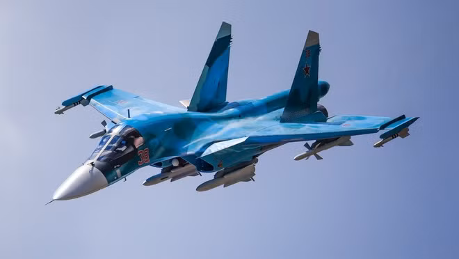 Chuyên gia quân sự Dmitry Boltenkov giải thích ý nghĩa của việc trang bị tên lửa trên máy bay: "Với những tên lửa như vậy, máy bay ném bom có được những khả năng hoàn toàn khác để chống lại các mục tiêu hải quân." Su-34 được trang bị tên lửa có thể tấn công một hạm đội tàu của đối phương.