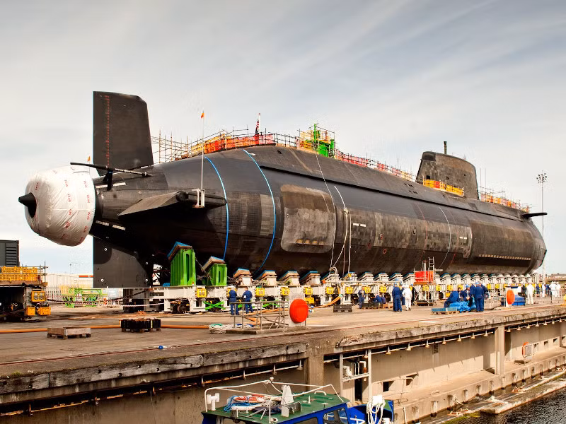Không có gì ngạc nhiên khi tháng 2/2020, Thales UK đã được trao hợp đồng trị giá 300 triệu bảng Anh để cung cấp hệ thống sonar 2076 cũng như các kính tiềm vọng quang điện tử tiên tiến.