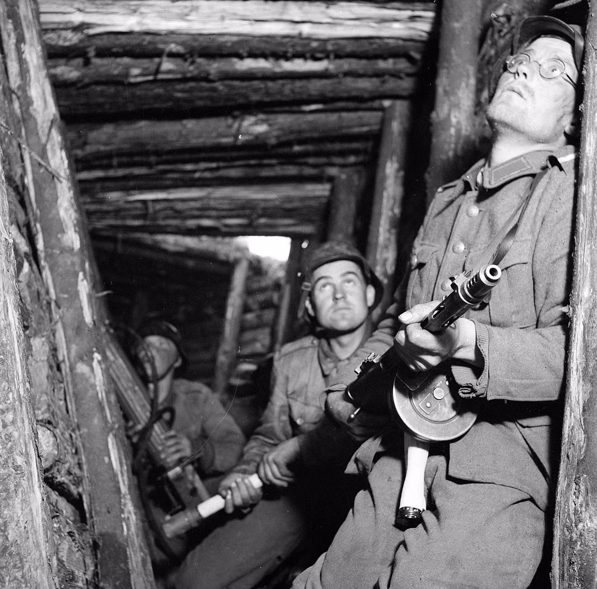 Ngày 08/12/1942, lượt quân tăng viện tiếp theo cho lực lượng Phần Lan đã được chuyển tới nhưng phải tới tận tháng 1/1943 mới hội quân được do giao thông khó khăn. Trước đó, Tiểu đoàn quân tình nguyện Phần Lan cùng với Sư đoàn 5 SS Wiking được Erich von Manstein lên kế hoạch cho việc tham gia giải cứu quân Đức bị bao vây trong Stalingrad.