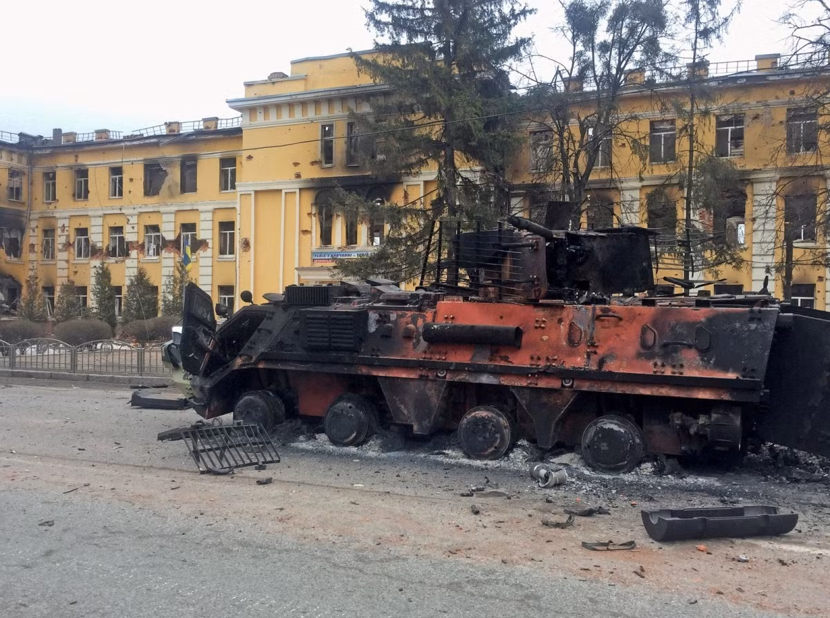 Đến nay, phía Ukraine đã có 49 máy bay đã bị phá hủy trên mặt đất và 13 máy bay trên không, 635 xe tăng và xe thiết giáp BMP-BTR, 54 máy bay không người lái, 56 phương tiện của hệ thống S-300, Buk M-1 và hệ thống phòng không Osa.