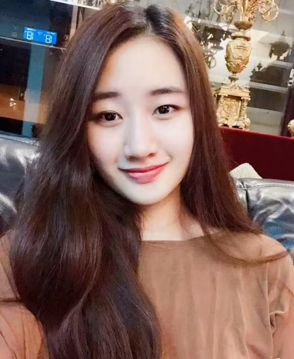 Lay chong dai gia, cuoc song cua Hoa hau Thu Ngan gio ra sao?-Hinh-15