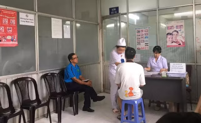 Choang ngop voi quy trinh kham suc khoe sieu toc giua trung tam TP.HCM