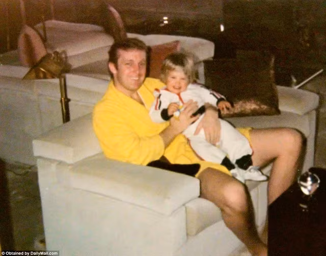 Anh hiem ong Donald Trump vui dua ben cac con hoi nho-Hinh-9