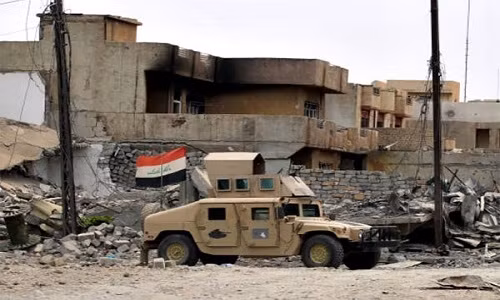 Xe quân sự của lực lượng Iraq tham gia chiến dịch giải phóng thành phố Mosul khỏi ách chiếm đóng của nhóm IS. Ảnh: FNA.
