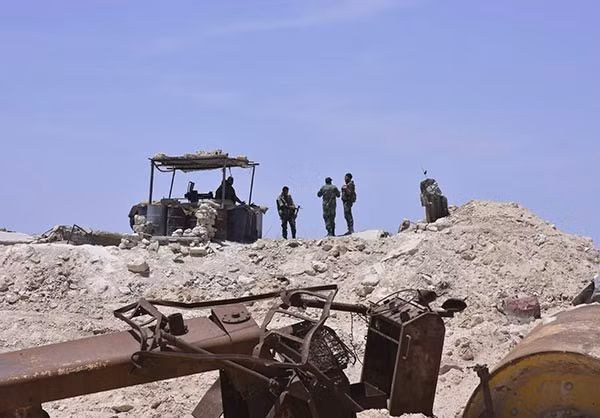 Các binh sĩ Syria trên chiến trường. Ảnh: FNA.