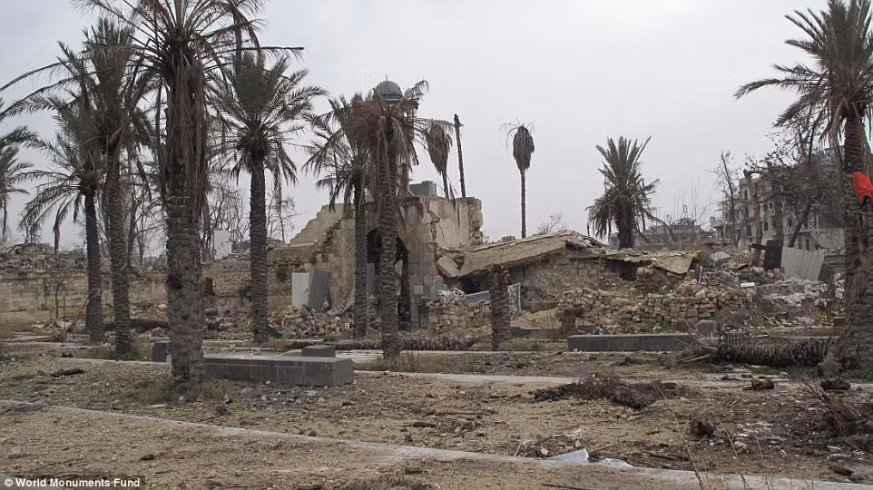 Nhà thờ Hồi giáo Al Sultania ở Aleppo, Syria, cũng bị nhóm khủng bố IS hủy hoại trong thời gian chúng chiếm đóng nơi này. Ảnh: DM.