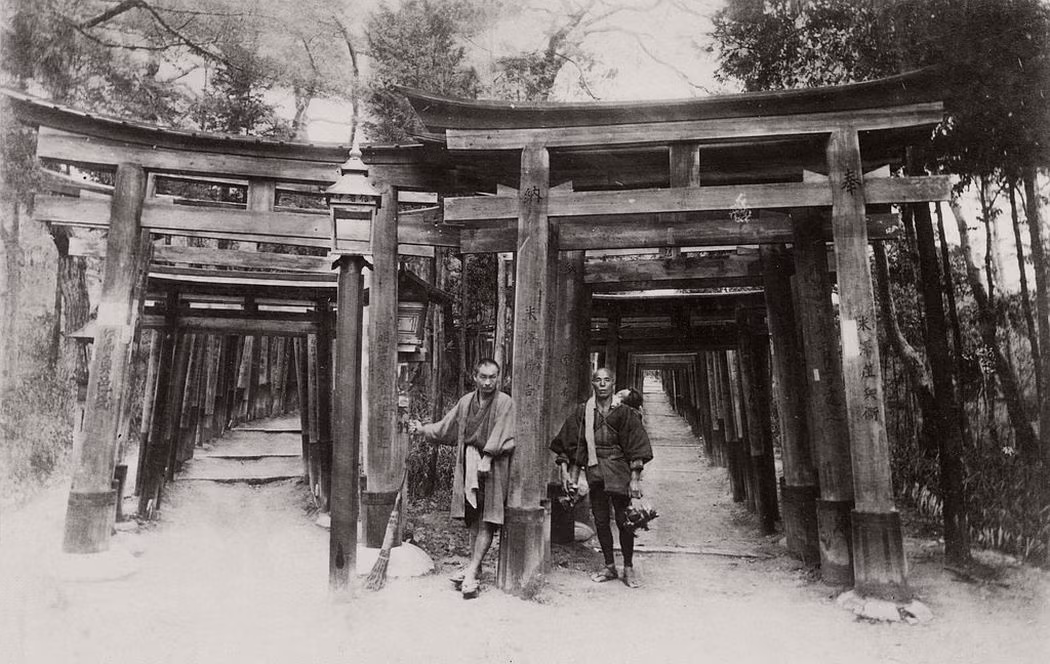 Khu đền thờ Fushimi Inari ở Kyoto. Ảnh: VT.
