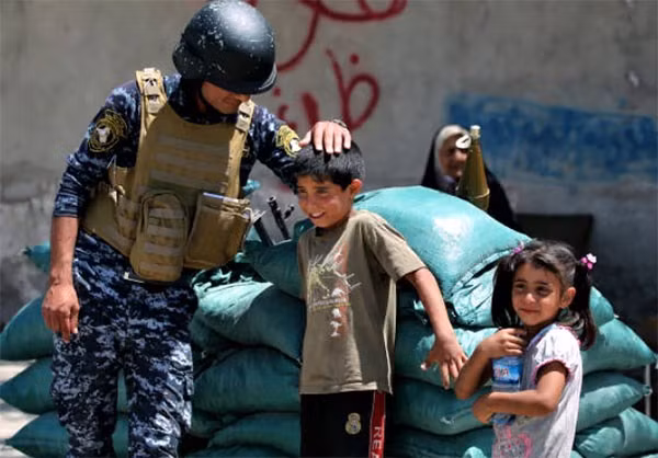 Trước đó, các lực lượng Iraq đã giành lại quyền kiểm soát Đông Mosul hồi tháng 1/2017, sau ba tháng giao tranh ác liệt với nhóm khủng bố IS. Ảnh: FNA.