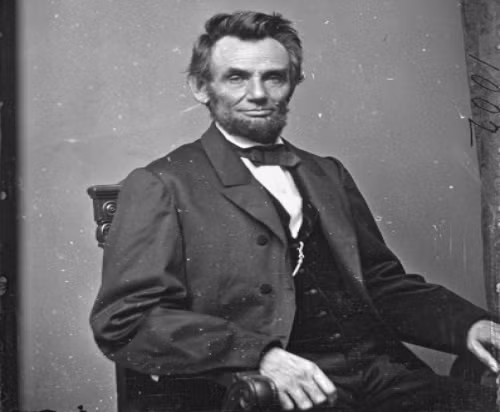 Cựu Tổng thống Lincoln từng khiến đối thủ chính trị của ông bật khóc. Ảnh: ATI.