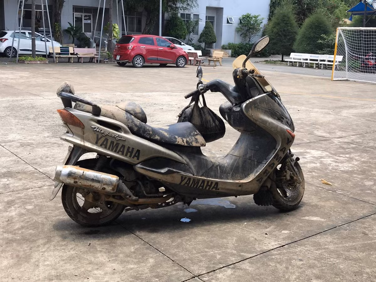 He lo nguyen nhan vu nha bao tu vong duoi song o Sai Gon