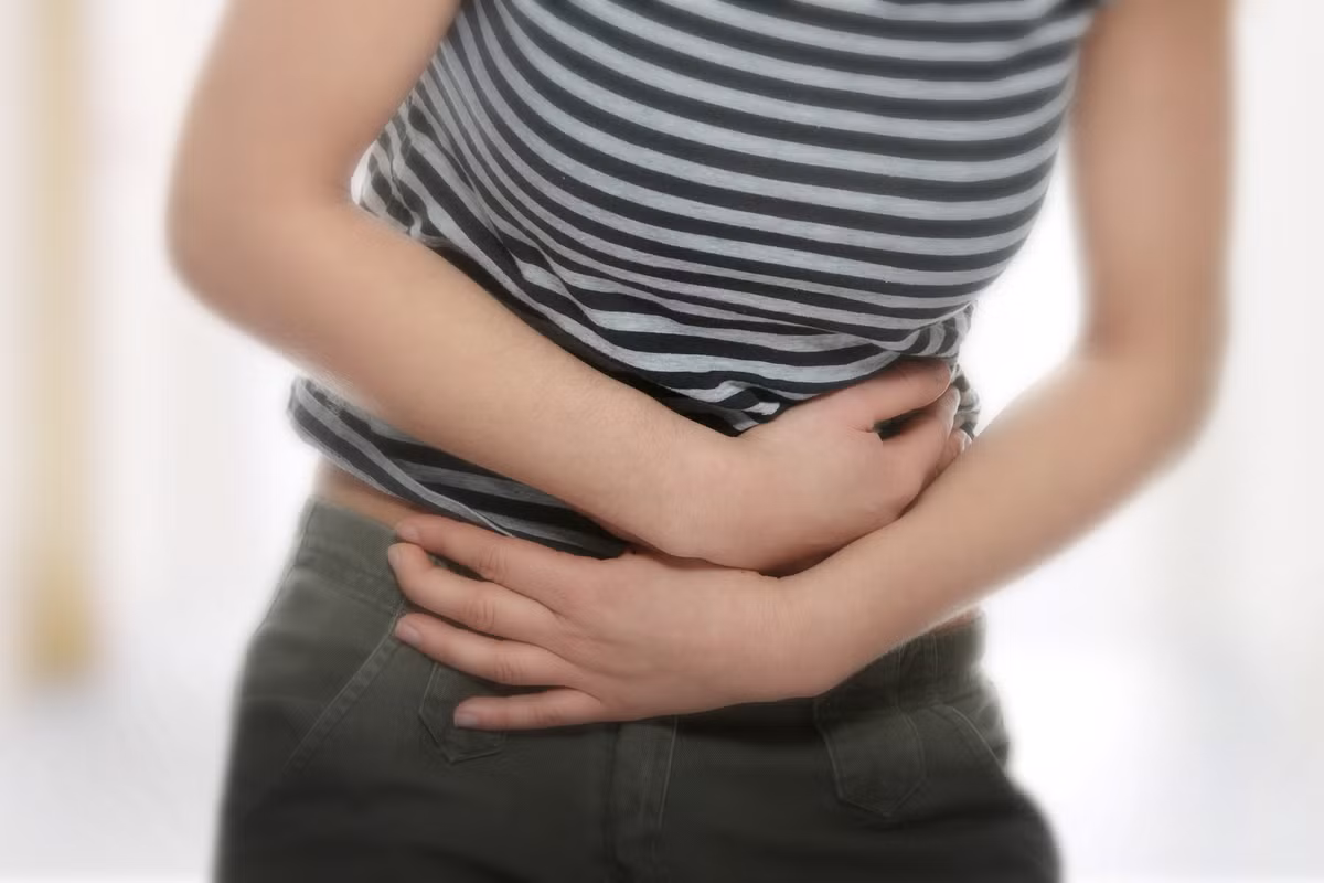 Stress gây ra hiện tượng tiền mãn kinh sớm. Thường, người phụ nữ nào cũng trải qua hiện tượng tiền mãn kinh. Tuy nhiên, nếu bạn bị stress, hiện tượng này sẽ diễn ra sớm hơn.