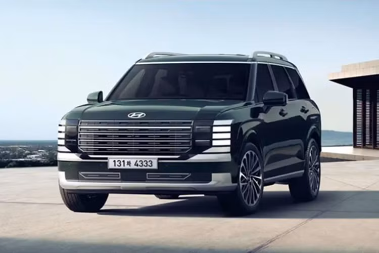 Hyundai cho biết hệ truyền động mới cũng góp phần giảm độ rung và tiếng ồn lọt vào cabin, nâng cao trải nghiệm người dùng. Một trong những điểm đáng chú ý của hệ truyền động hybrid mới là khả năng kết hợp với đa dạng động cơ xăng, có công suất dao động từ 100 đến 300 mã lực.