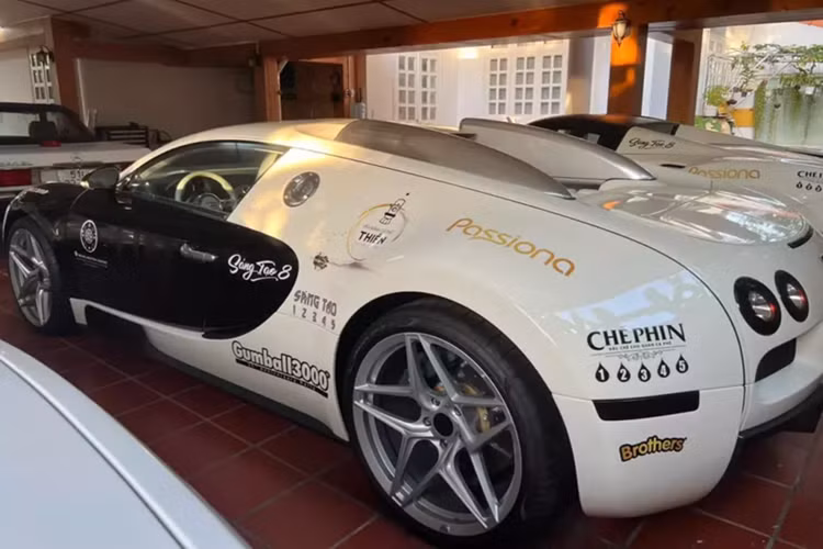 Việc mua xe Bugatti Veyron độc nhất Việt Nam đã giúp tên tuổi của Minh Nhựa trở thành 1 hiện tượng mà không có cái tên nào lúc đó so được, dù tay chơi này 1 năm trước đã mua chiếc Lamborghini Murcielago LP670-4 SV bản siêu giới hạn, nhưng Bugatti Veyron là 1 đẳng cấp khác, của nhiều tay chơi xe phải chi thật đậm sâu mới có thể sở hữu.