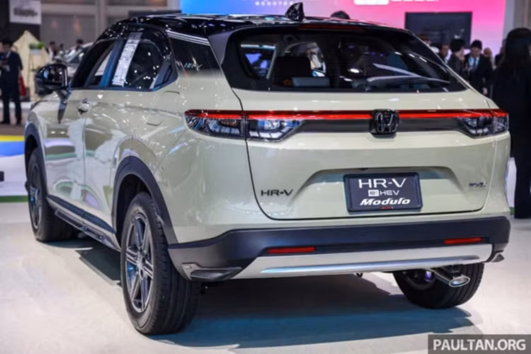 Dự kiến, giá xe Honda HR-V 2025 tại Việt Nam sẽ không biến động nhiều. Bản HR-V G dự đoán vẫn sẽ ở mức 700 triệu đồng như hiện tại.