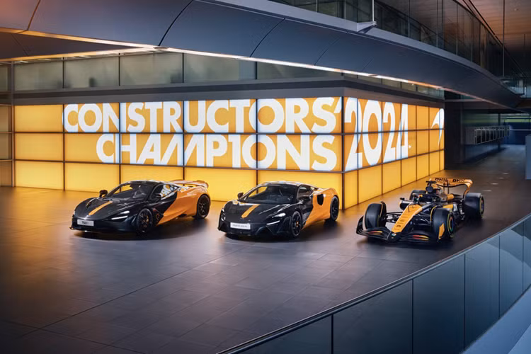 Bước vào mùa giải F1 2025, McLaren giới thiệu bộ sưu tập mới mang tên MCL38 Celebration Edition đặc biệt được áp dụng trên hai mẫu siêu xe McLaren 750S và McLaren Artura.