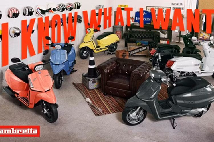 Mẫu xe xuất hiện tại Việt Nam được cho là Lambretta X300. Xe được trang bị khối động cơ 275cc, 1 xy-lanh, 4 van, làm mát bằng dung dịch, sản sinh công suất tối đa 25,1 mã lực tại 8.250 vòng/phút và mô-men xoắn 24,5 Nm tại 6.250 vòng/phút.