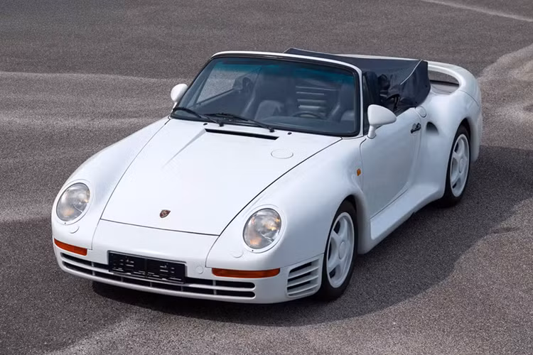  Porsche 959 huyền thoại từ lâu đã được biết đến là một mẫu xe có giá trị sưu tầm cực cao và luôn là chiếc xe mơ ước của bất kỳ người mê Porsche. Với số lượng sản xuất cực ít đã đẩy mức giá của 959 ngày càng tăng khi xuất hiện trên sàn đấu giá tìm chủ nhân mới.