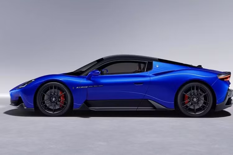 Tạm gác "giấc mơ" MC20 Folgore, Maserati tập trung làm mới phiên bản MC20 sử dụng động cơ đốt trong V6 dung tích 3.0L sản sinh công suất 621 mã lực. Bản nâng cấp có thể bổ sung thêm 10 mã lực, mức mà Maserati đã đạt được trên phiên bản GT2 Stradale.