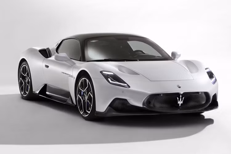 Việc hủy bỏ Maserati MC20 Folgore có thể báo trước những điều không mấy sáng sủa cho phiên bản điện của chiếc SUV Levante của Maserati, cũng như kế hoạch chuyển toàn bộ dòng sản phẩm sang xe điện vào năm 2030.