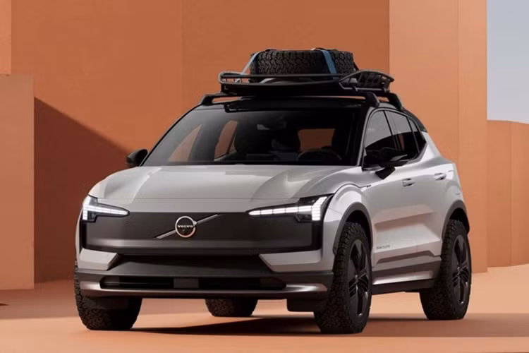 Volvo Cars đã lập kỷ lục bán hàng toàn cầu mới khi công ty báo cáo doanh số bán hàng cả năm là 763.389 xe trong năm 2024, tăng 8% so với năm 2023. Kỷ lục doanh số mới của hãng ôtô Thuỵ Điển có sự đóng góp đáng kể của xe Volvo điện.