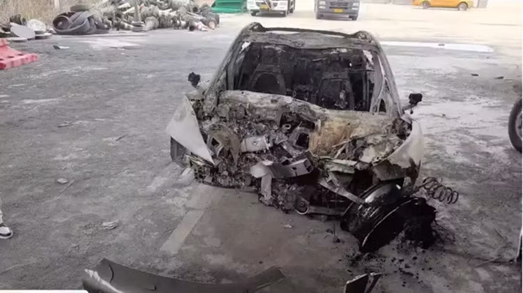 Xe tu lai bi siet chat sau tai nan cua Xiaomi SU7