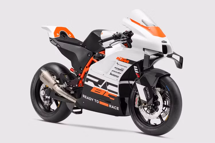 KTM vừa cho ra mắt phiên bản 2024 của mẫu RC 8C. So với đời 2023, dòng xe dành riêng cho đường đua này có số lượng sản xuất giảm một nửa. Như vậy, siêu môtô KTM RC 8C mới chỉ còn 100 chiếc trên toàn cầu.