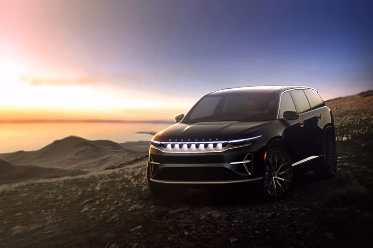 Tương tự bản First Editions, Jeep Wagoneer S Limited tại Mỹ vẫn sẽ được trang bị tiêu chuẩn cửa sổ trời toàn cảnh hai lớp và có tùy chọn bổ sung hệ thống âm thanh McIntosh 19 loa.