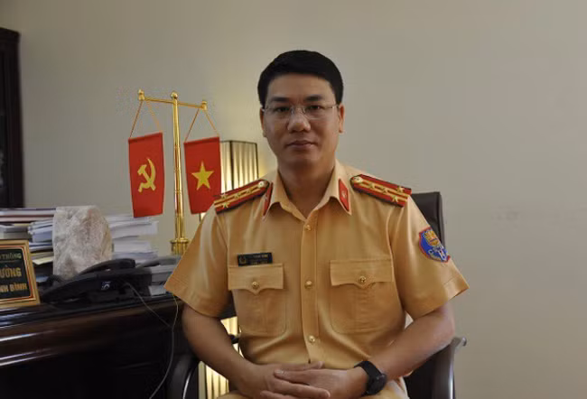 Đại tá Đỗ Thanh Bình là Tiến sĩ Luật, chuyên ngành điều tra tội phạm. 