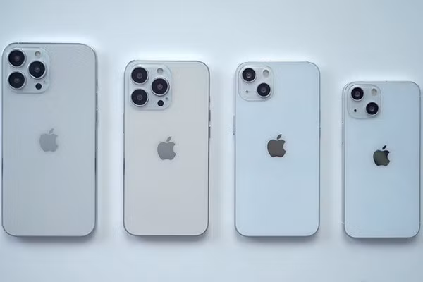 Mô hình thường được tạo ra cho các nhà sản xuất ốp lưng khi loạt iPhone mới sắp được phát hành, tuy nhiên nó cũng dựa vào các thông số kỹ thuật và chi tiết rò rỉ từ các đối tác sản xuất của Apple.