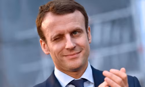 Trước khi yêu và cưới cô giáo thời trung học làm vợ, ông Macron từng phải lòng một cô bạn cùng tuổi gần nhà.