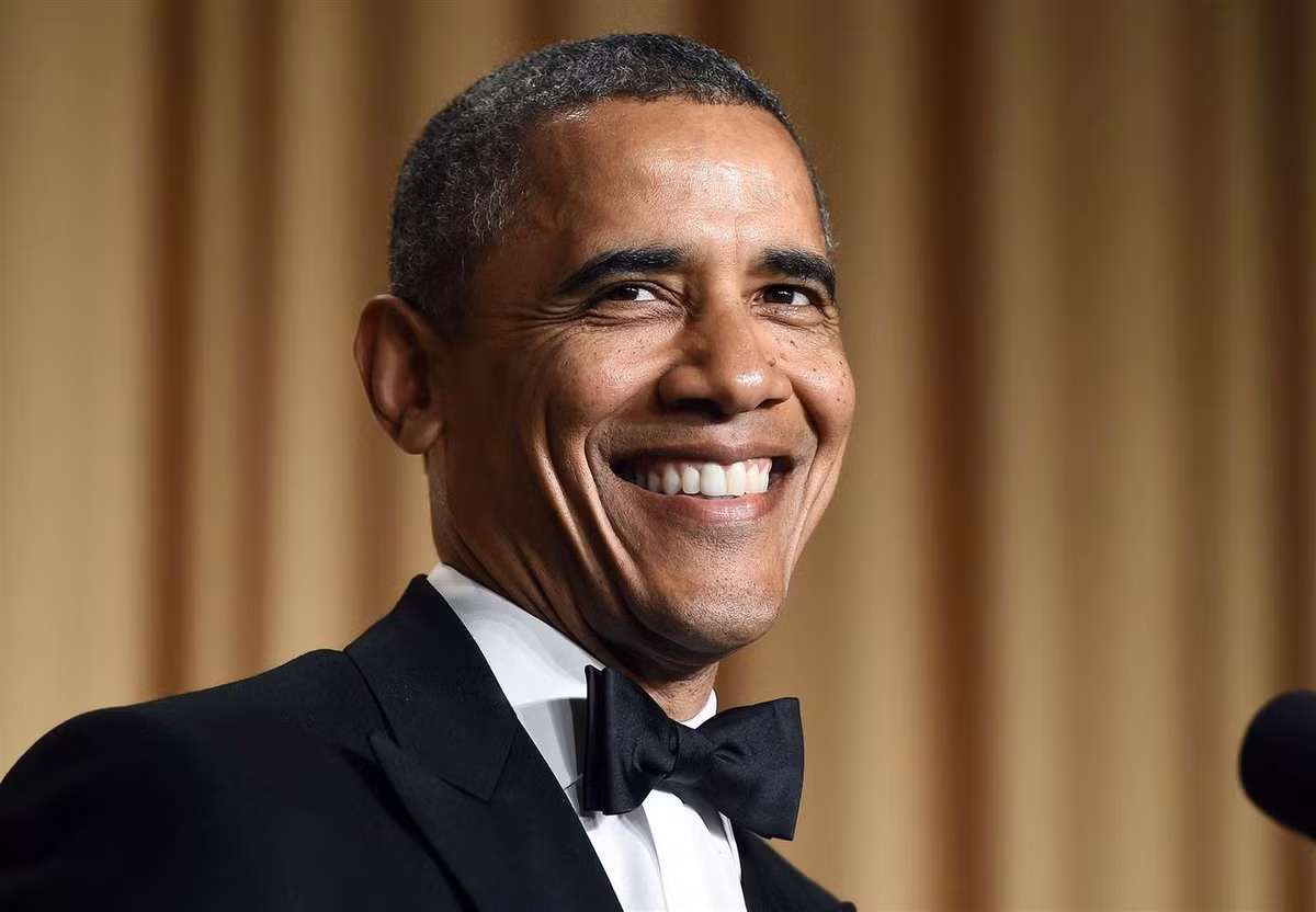 Vài năm trước, Tổng thống Obama từng phát biểu việc ông mới trả hết các khoản vay từ thời sinh viên. Phát biểu tại ĐH North Carolina ở Chapel Hill, Tổng thống Obama khi ấy tỏ ra rất thông cảm với gánh nặng nợ nần của sinh viên.