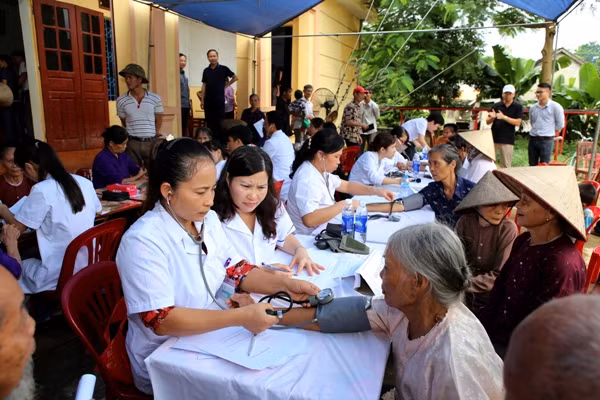 Dược phẩm Tâm Bình hết mình với hoạt động từ thiện - Hình 2 Duoc pham Tam Binh het minh voi hoat dong tu thien-Hinh-2
