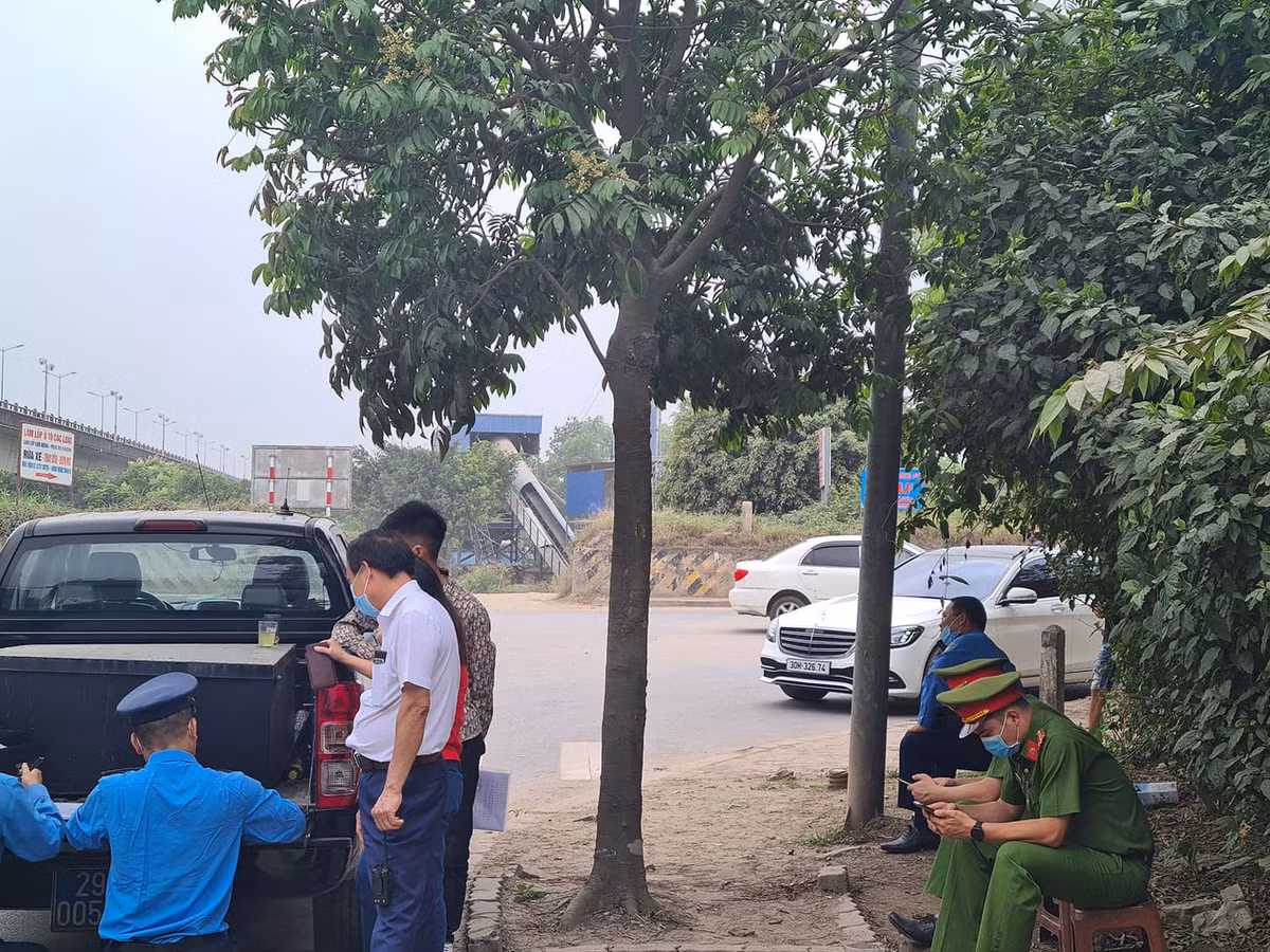 Ho so cty An Phuc Hung co xe tai vi pham, nguoi la den xin xu phat nhe?