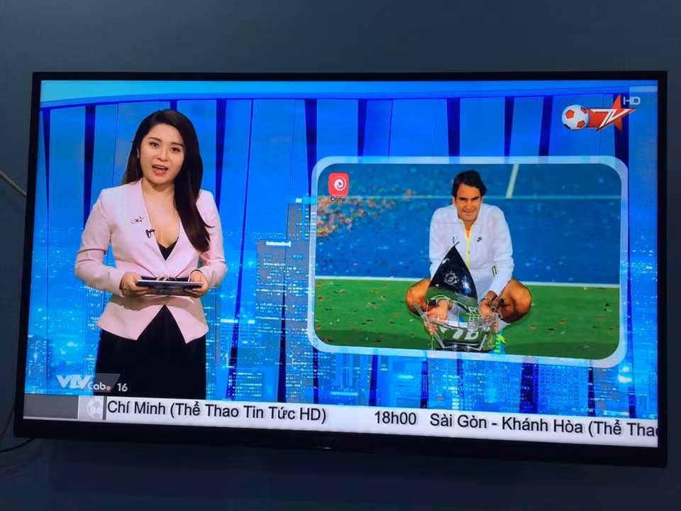 Những bức ảnh chia sẻ nhanh chóng thu hút hàng chục ngàn lượt like và share. Bên dưới phần bình luận, nhiều ý kiến trái chiều được đưa ra.