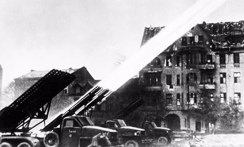 Trong khu vực nội đô Berlin, có khoảng 45.000 lính động viên tham chiến. Lực lượng này bao gồm cảnh sát ở Berlin khi đó cùng các thành viên của đoàn thanh niên Hitler, thanh niên tình nguyện. Nguồn ảnh: Sputnik.