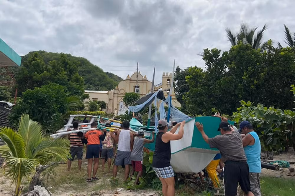 Nguoi dan Philippines chuan bi gi chong sieu bao Mawar?-Hinh-4